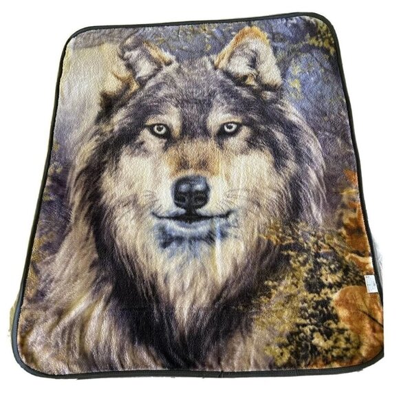 Northwest Wolf Variant 2 Plush Reversible Throw Blanket 60”x50” Animal Print - Picture 1 of 6
